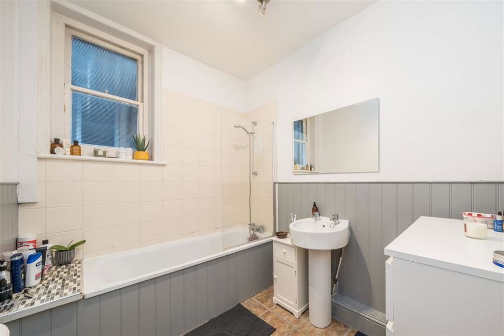 Property photo 3 of 5