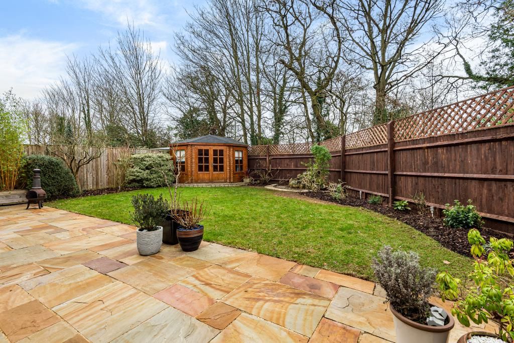 Property photo 2 of 10 Outside View