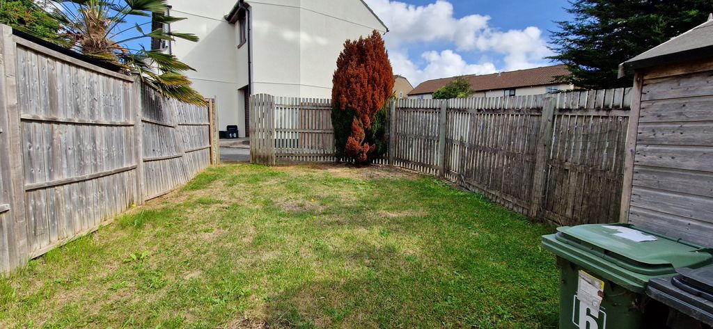 Property photo 2 of 10