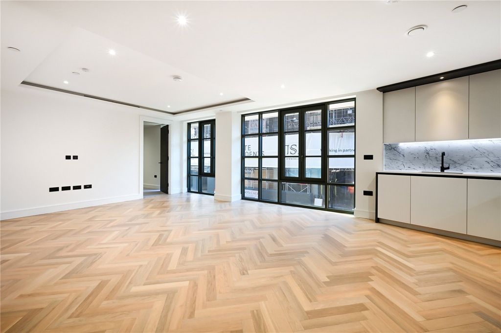Property photo 1 of 9 Brigade Court