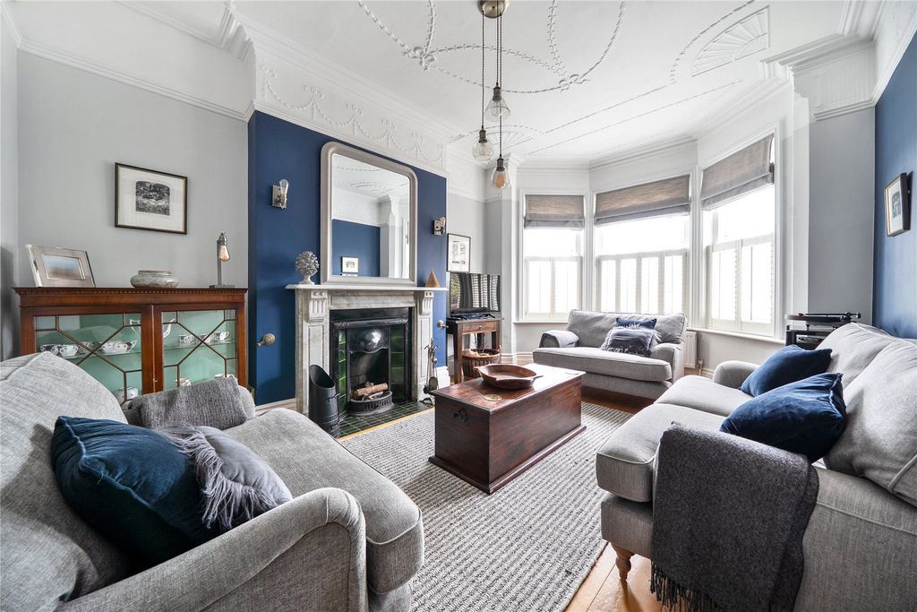 Property photo 3 of 51 Picture No. 25