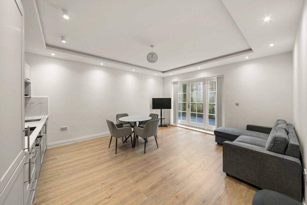 Property photo 2 of 15 Photo 15