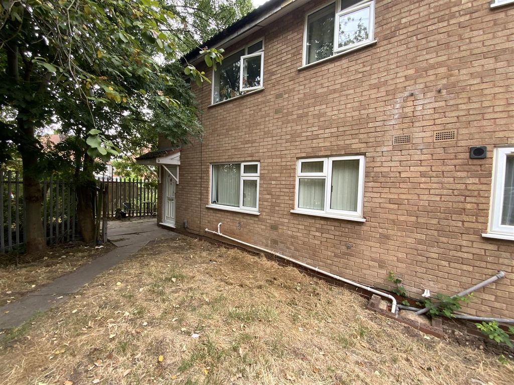 Property photo 1 of 5
