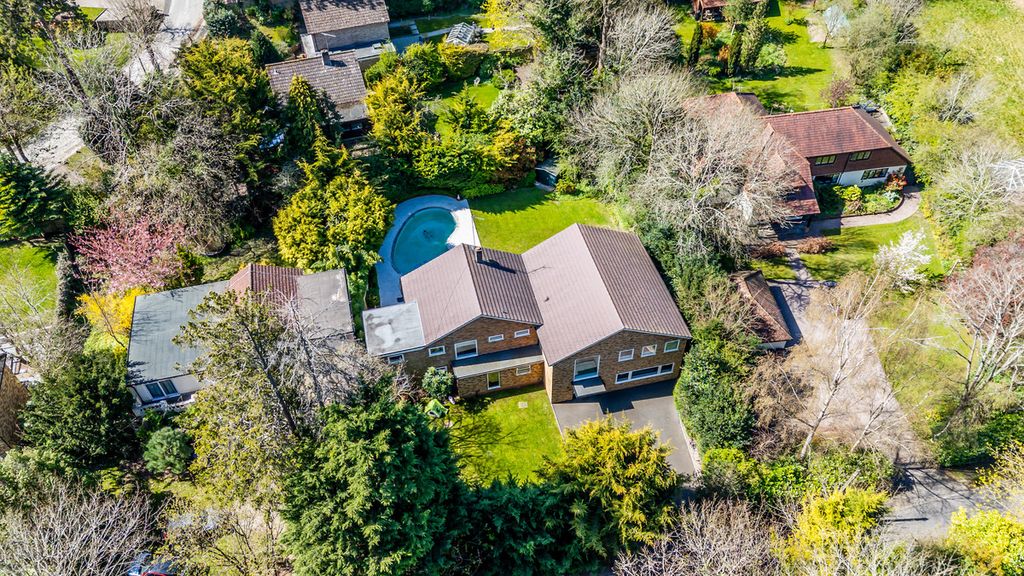Property photo 1 of 23