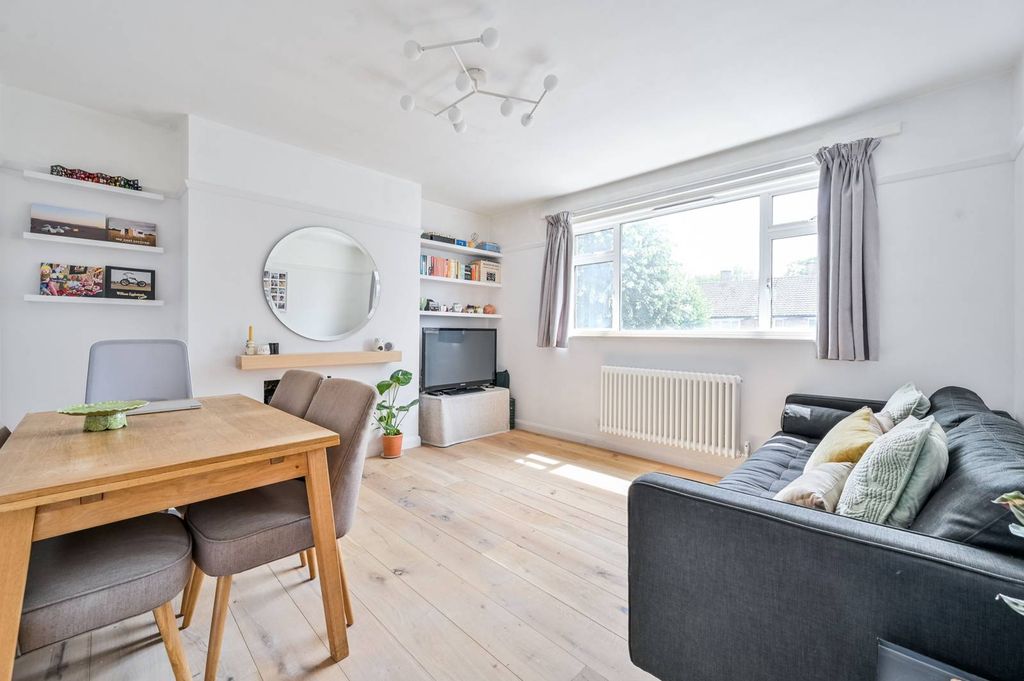 Property photo 1 of 15