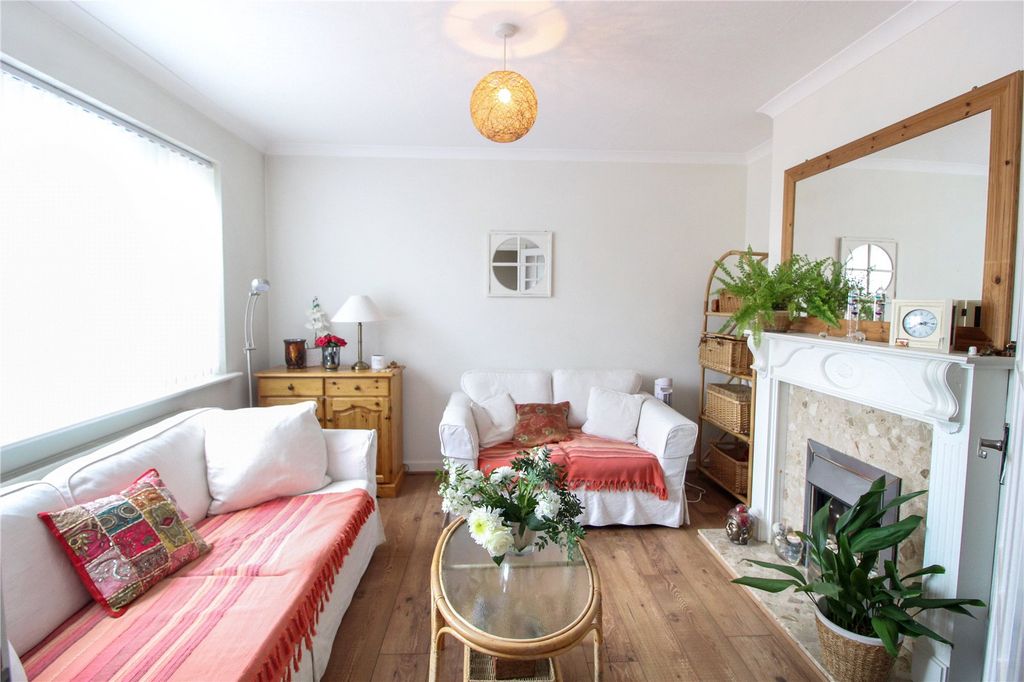 Property photo 3 of 17 Picture No. 07