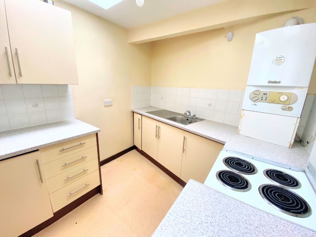 Property photo 3 of 7 4868692