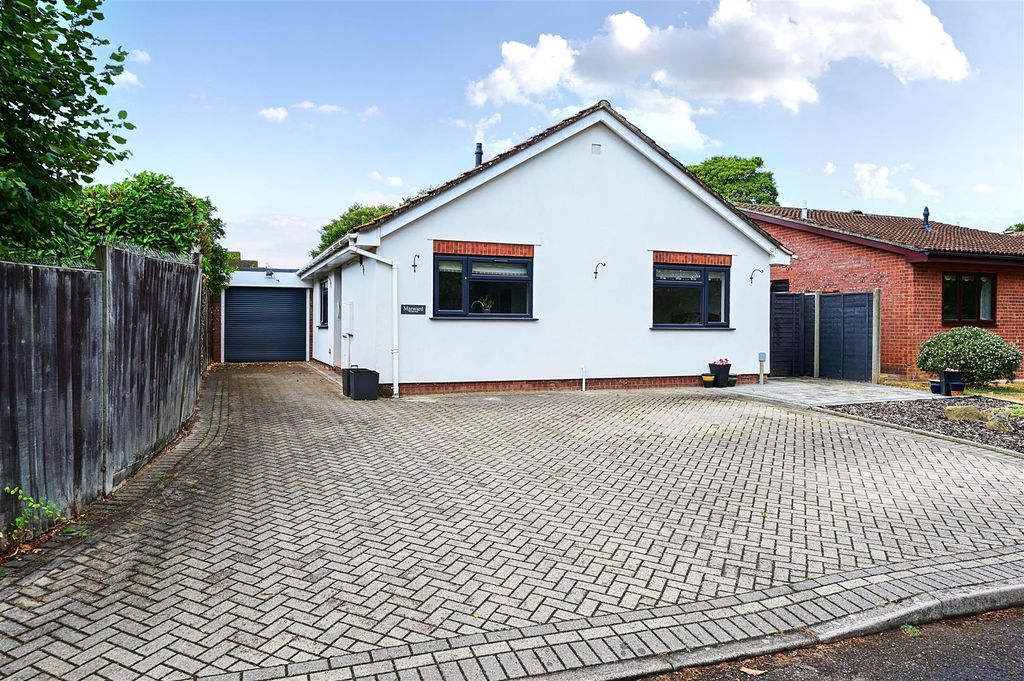 Property photo 1 of 13 Marward