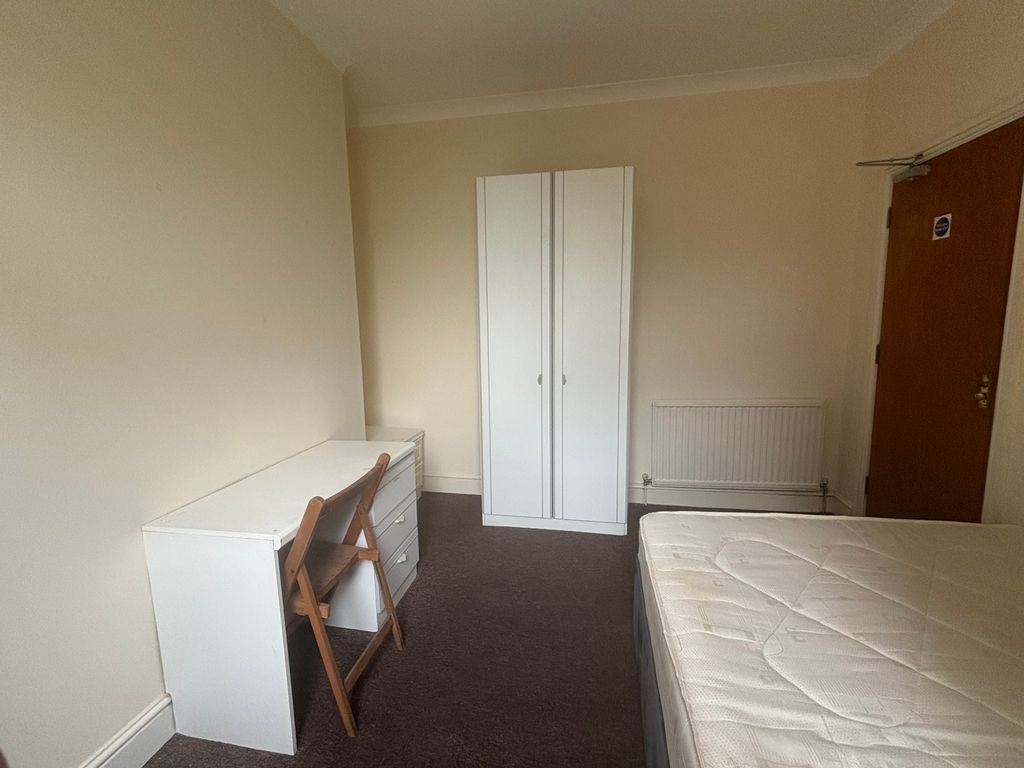 Property photo 2 of 2
