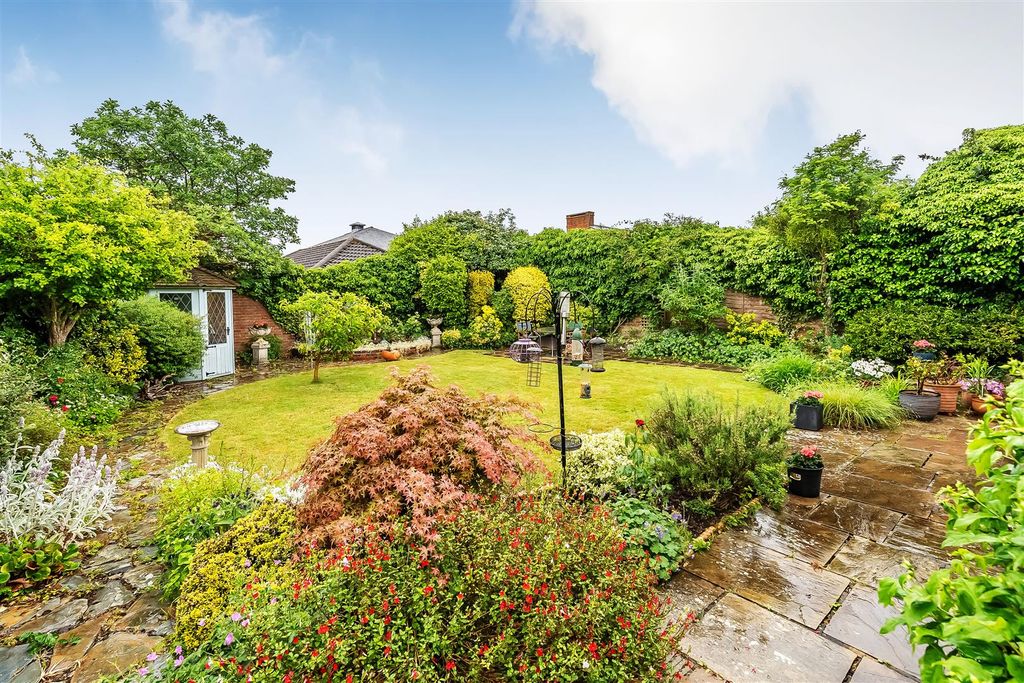Property photo 2 of 21 8-Greville-Park-Road-20.Jpg
