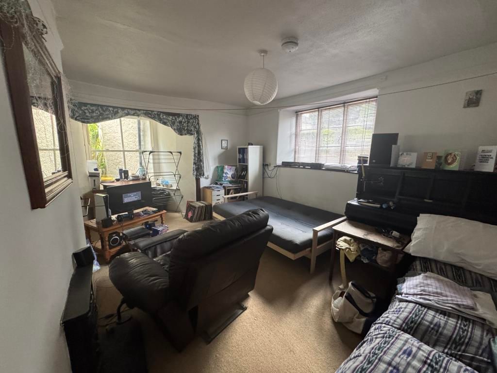 Property photo 2 of 8 Living Room