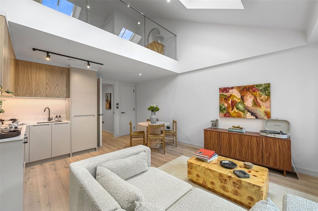 Property photo 2 of 29 Reception