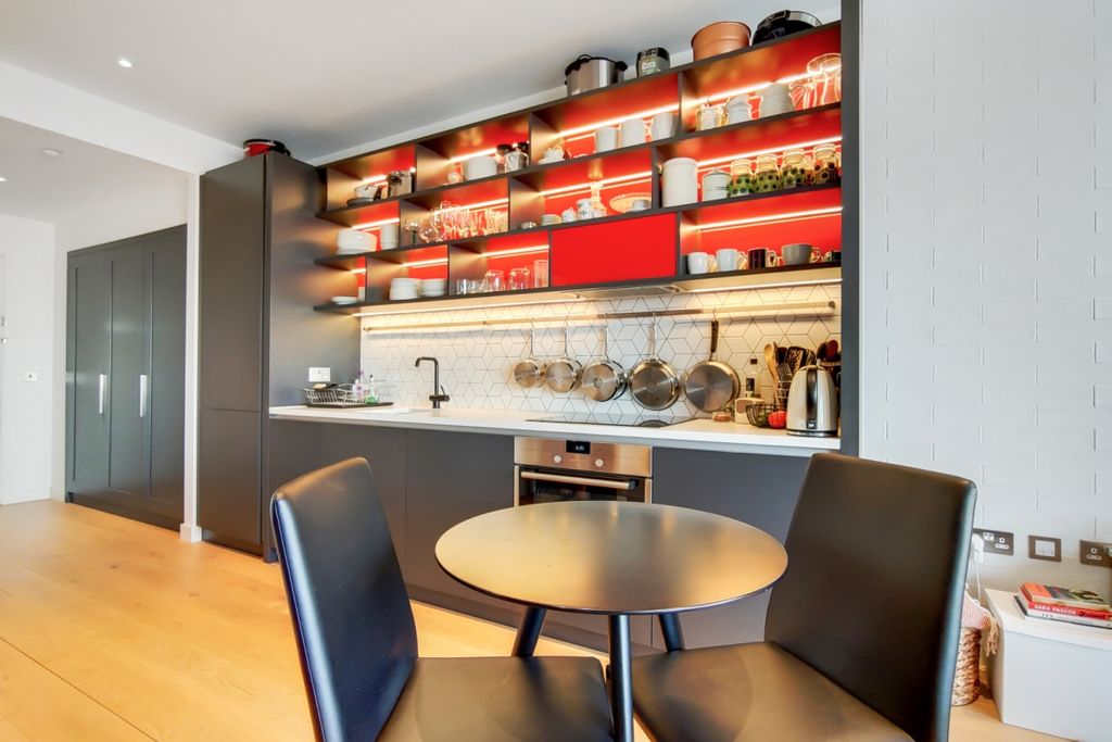 Property photo 3 of 10