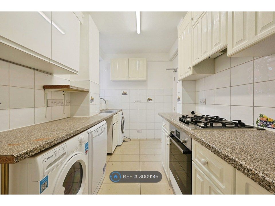 Property photo 2 of 25