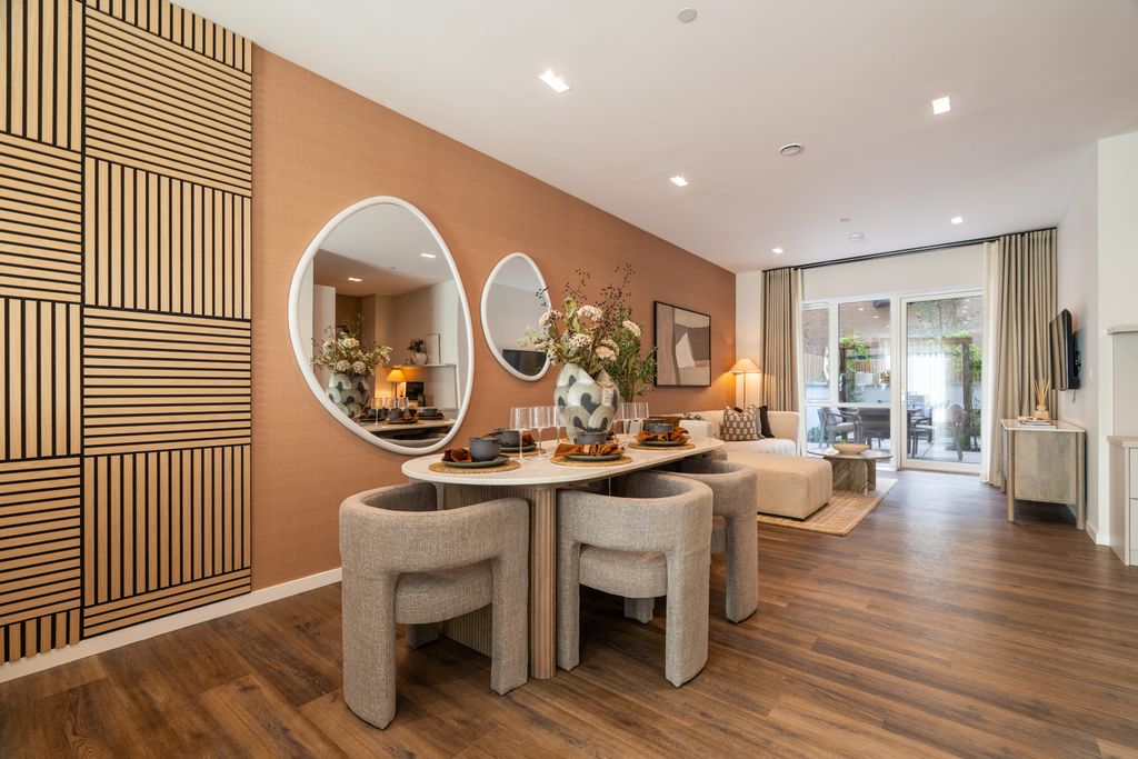 Property photo 3 of 31 Images