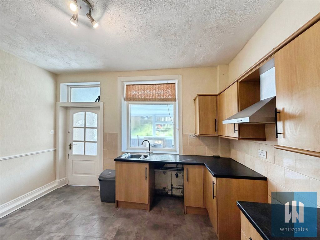 Property photo 3 of 19 Picture No. 14