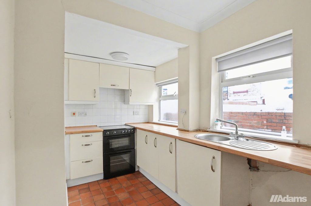 Property photo 3 of 13