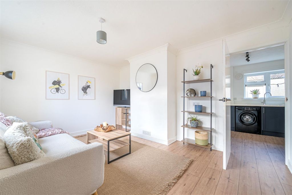 Property photo 2 of 22 1402605-9-696F67956F372.Jpg