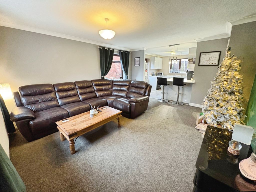 Property photo 3 of 14 A426E34E-Img_7607