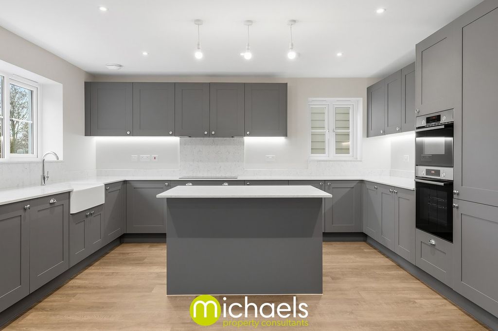 Property photo 3 of 26