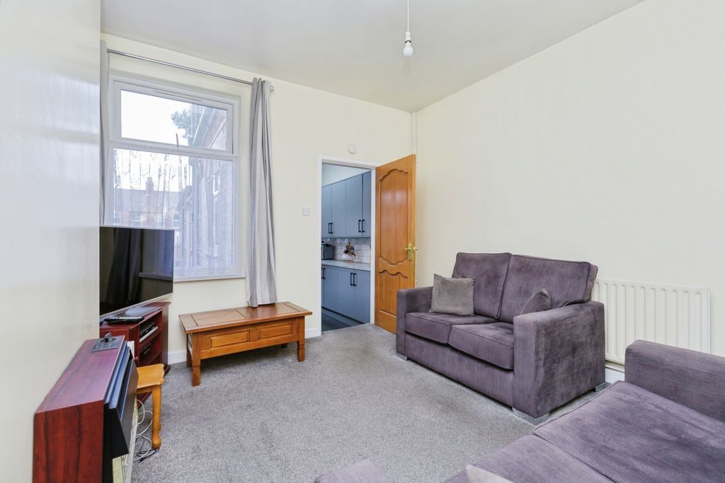 Property photo 3 of 17 Photo
