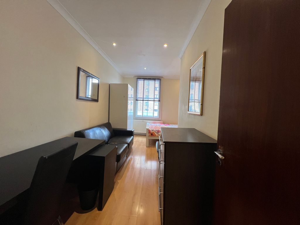 Property photo 2 of 13 Bedroom 2