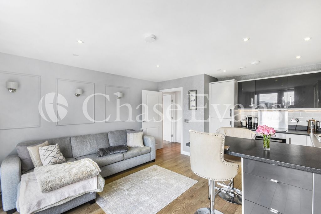 Property photo 1 of 23 Moro Apartments, New
