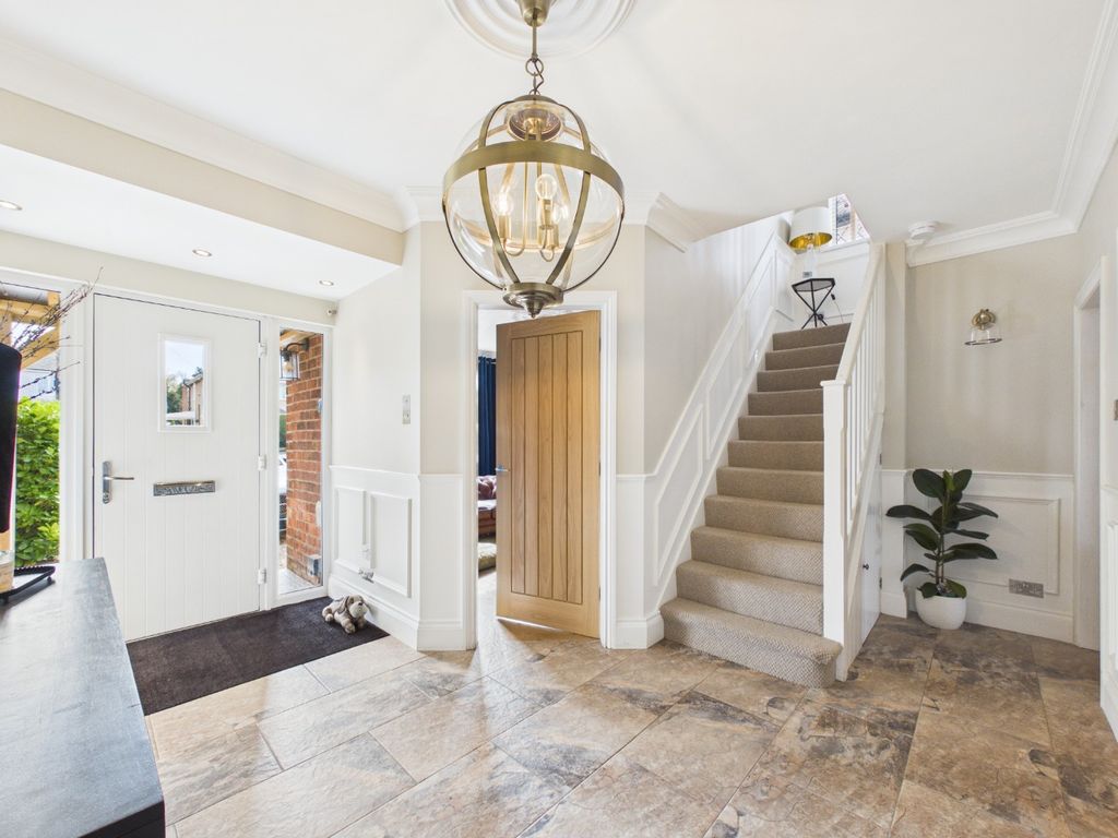 Property photo 3 of 39 4875077