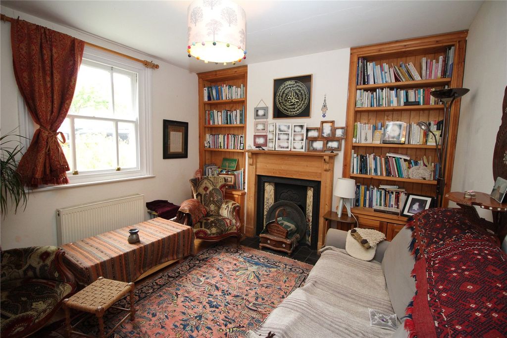 Property photo 2 of 9 Picture No. 08