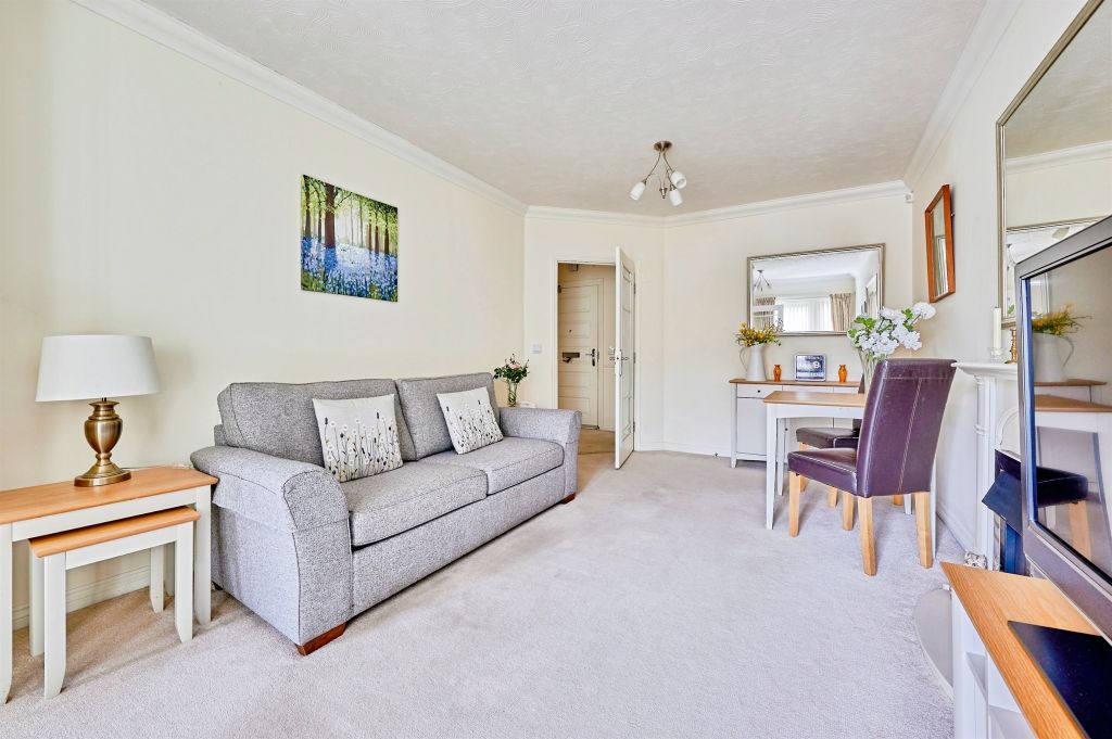 Property photo 2 of 13
