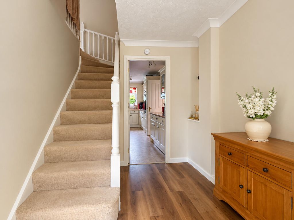 Property photo 2 of 14 Hallway