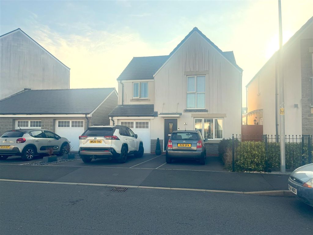 Property photo 1 of 1 External Shot