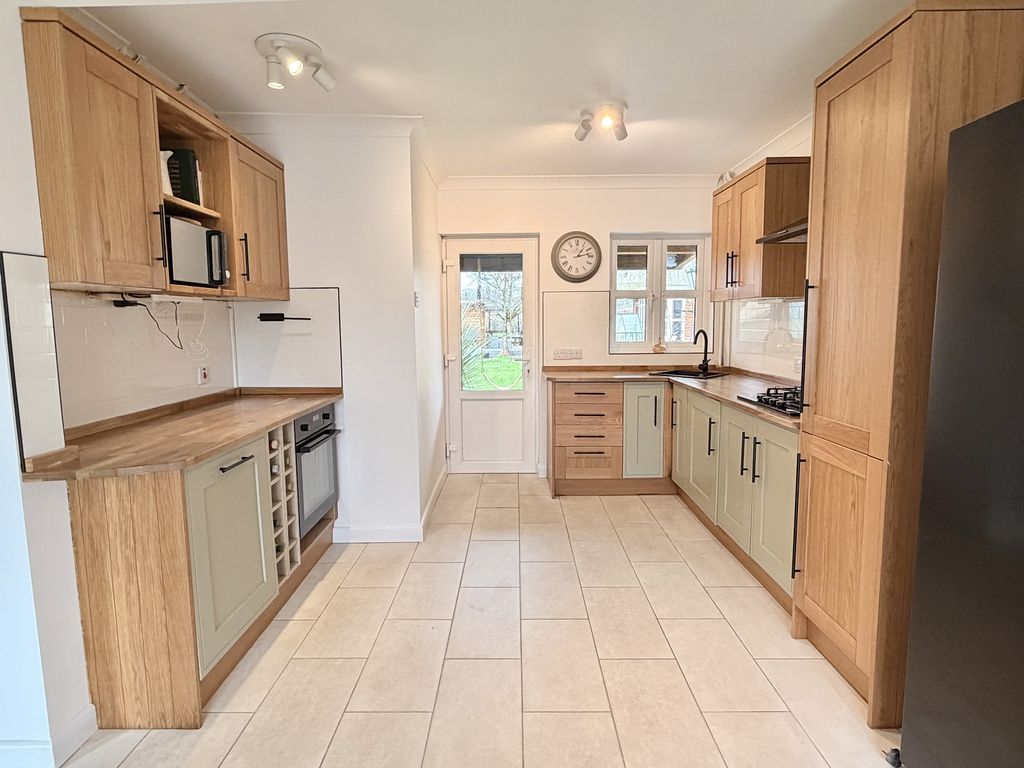 Property photo 3 of 17 Not Specified