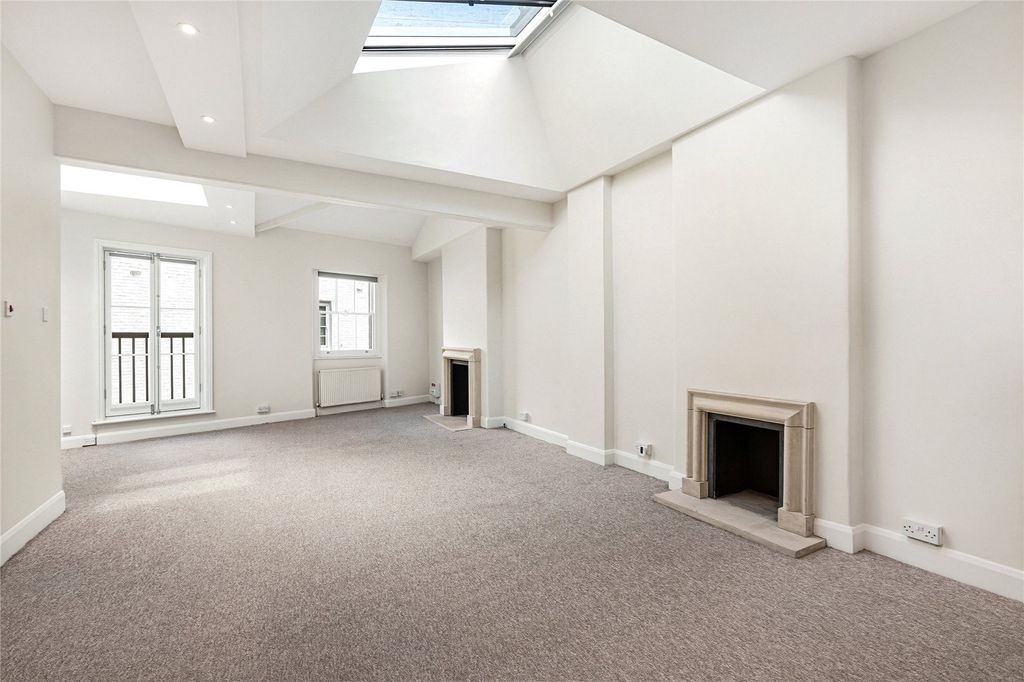 Property photo 2 of 14 Picture No. 13