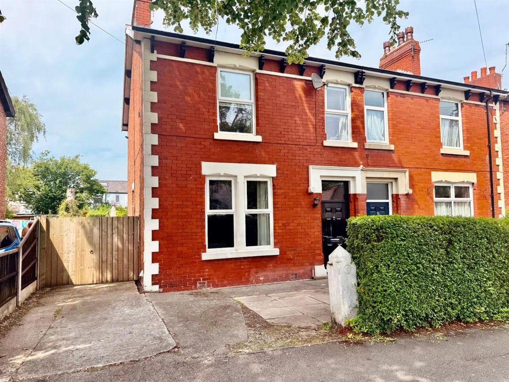 Property photo 1 of 39 Ext.Jpg