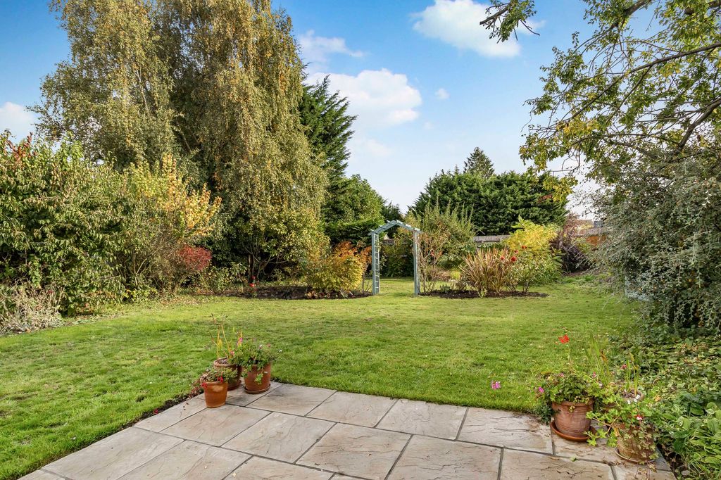 Property photo 3 of 25