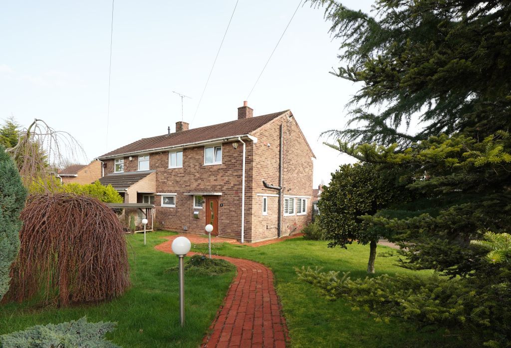 Property photo 1 of 36