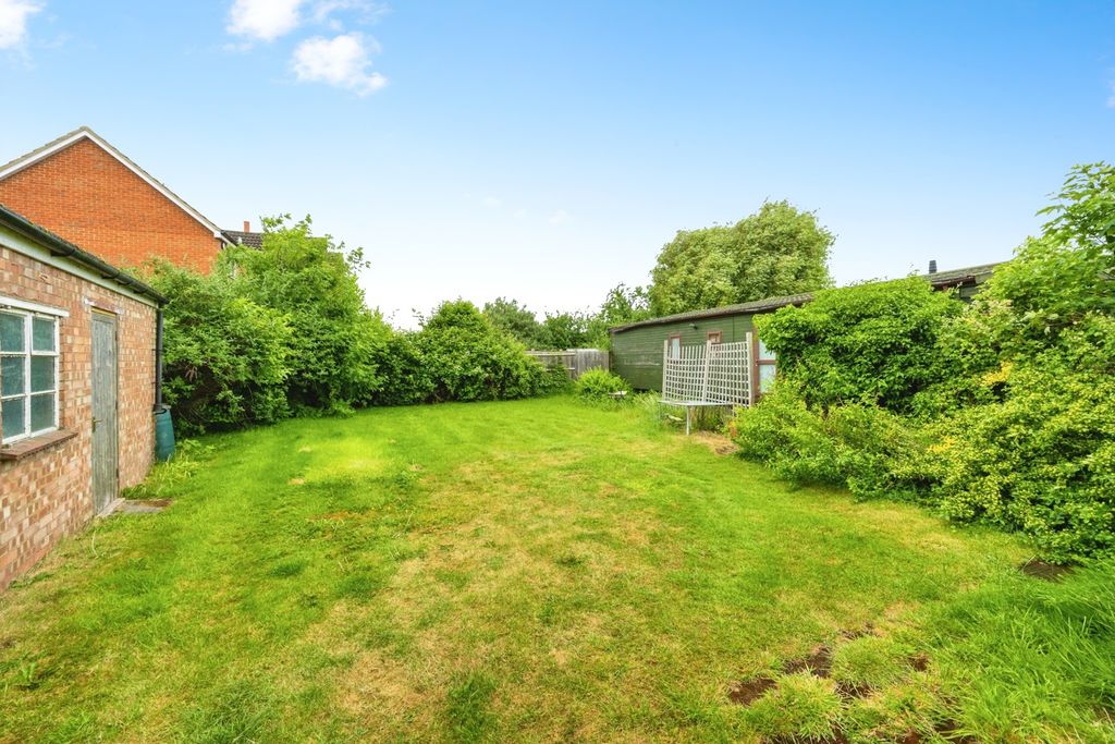 Property photo 3 of 17 Photo