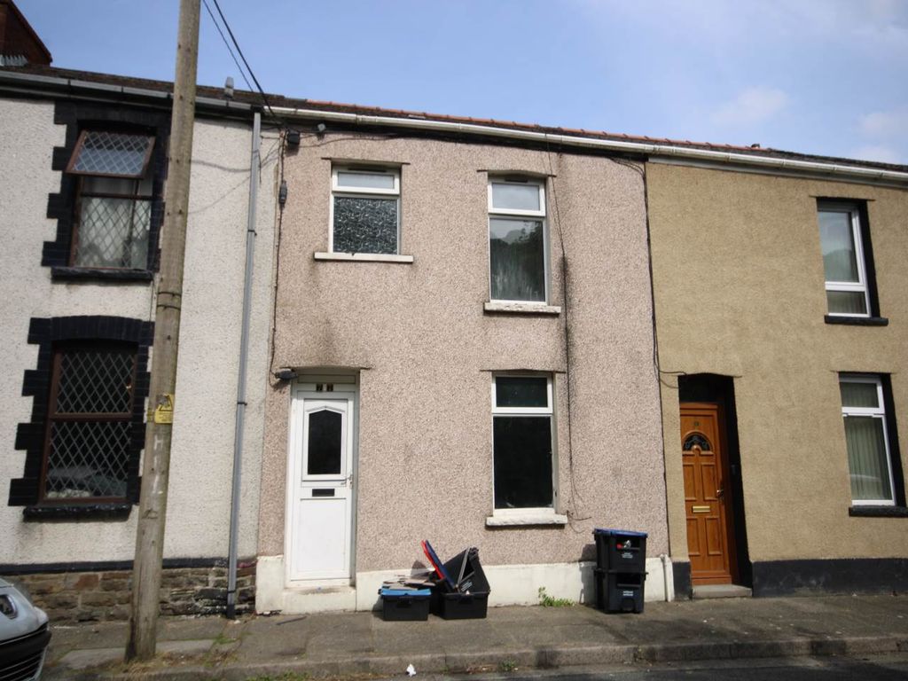 Property photo 1 of 13 Front