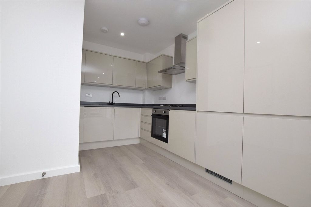 Property photo 2 of 7 Picture No. 05