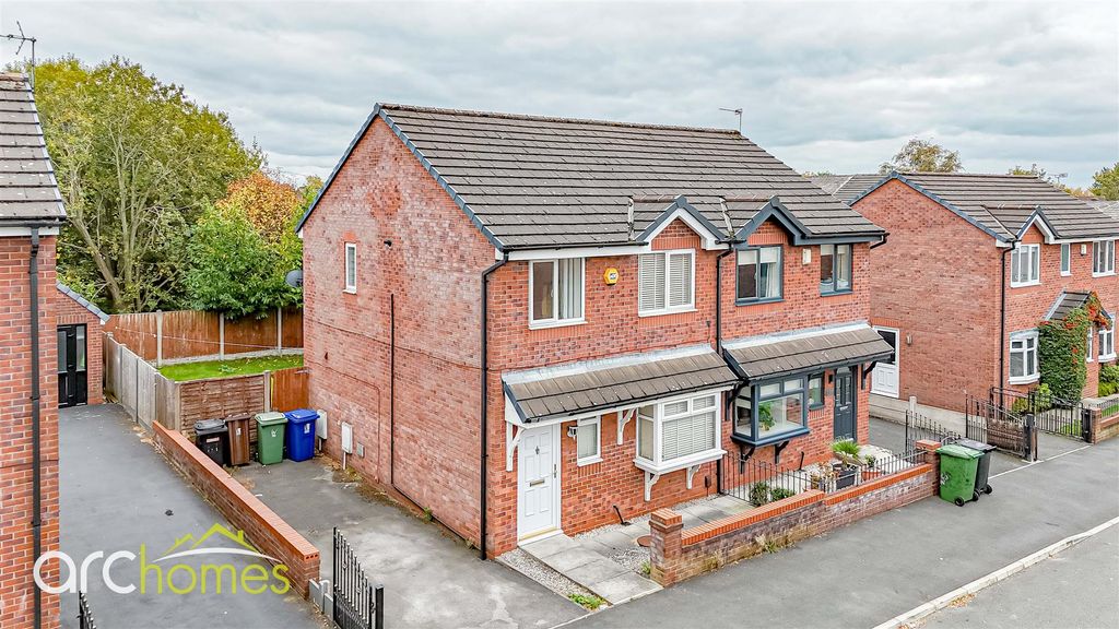 Property photo 1 of 24 Dji_Fly_20251016_124056_0934_1760621611454_Photo.J