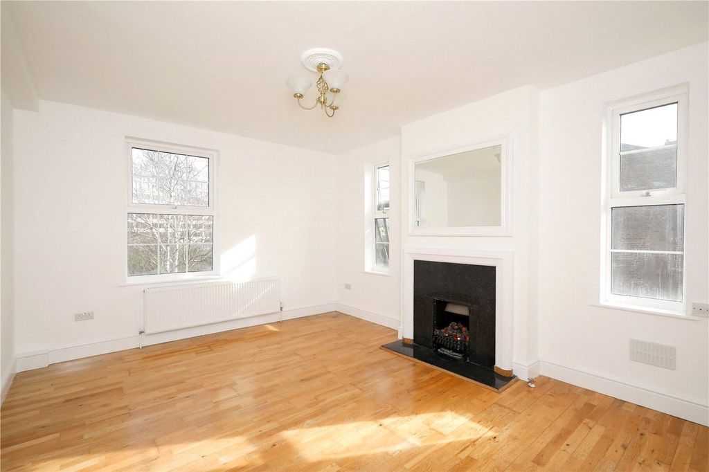 Property photo 1 of 9 Picture No. 03