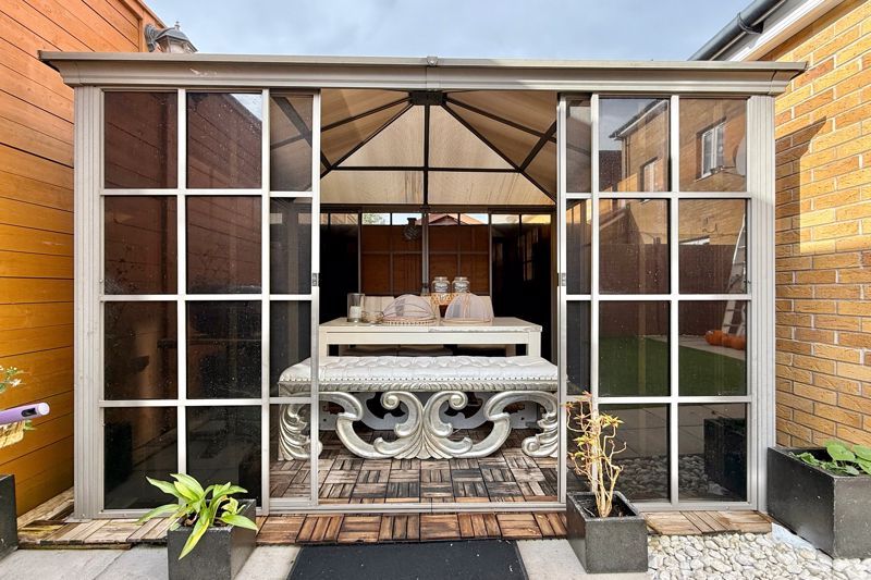 Property photo 3 of 23 Garden Feature