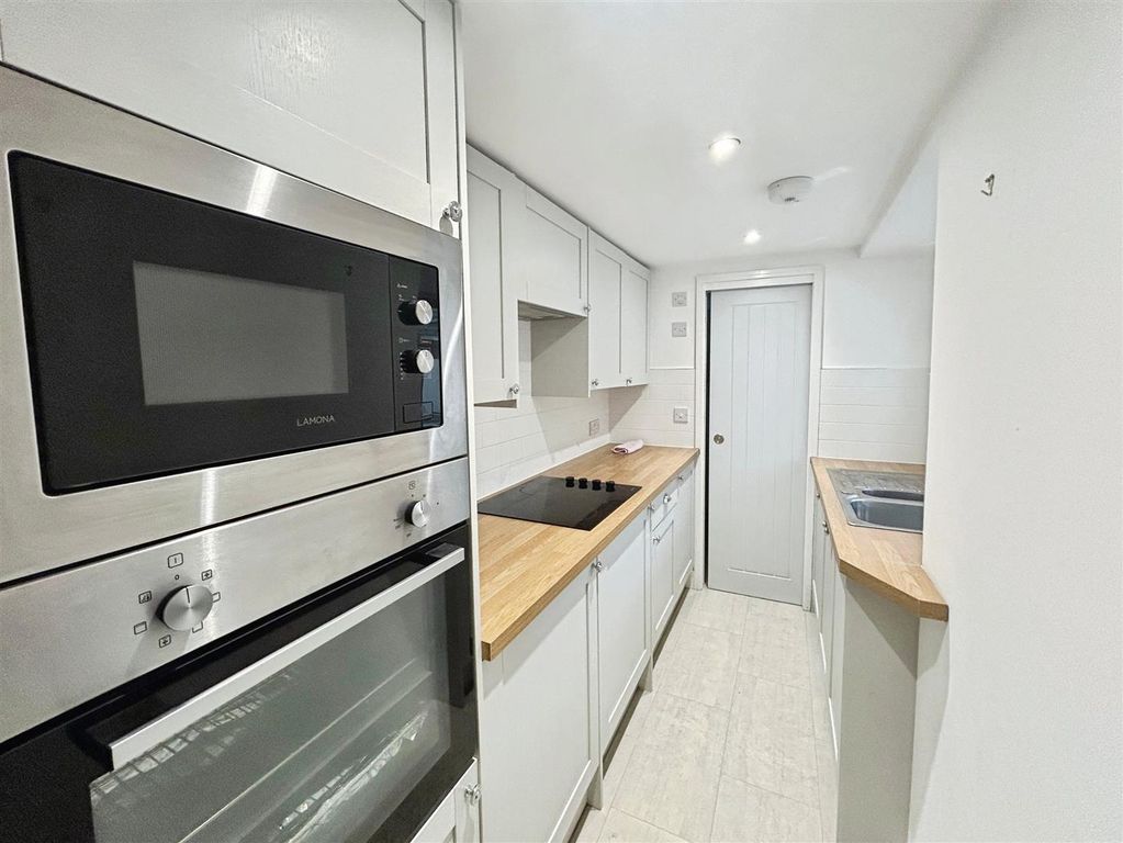 Property photo 3 of 8 A156B995-Image00005.Jpeg