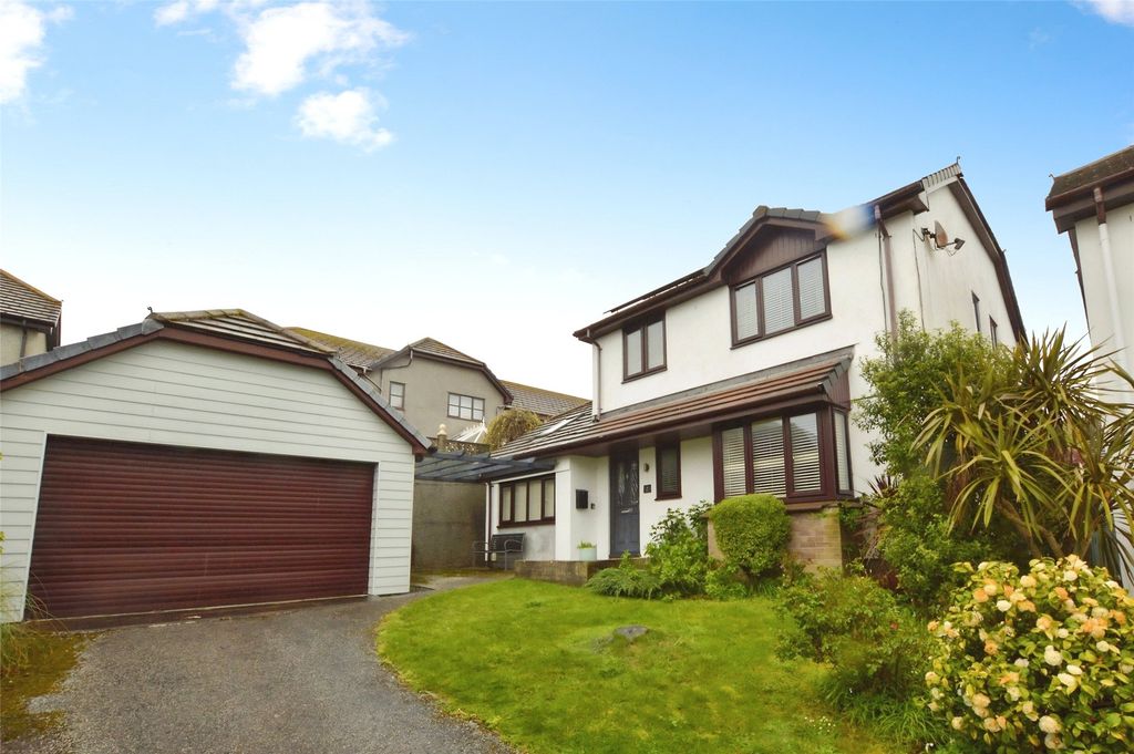 Property photo 2 of 18 Picture No. 15