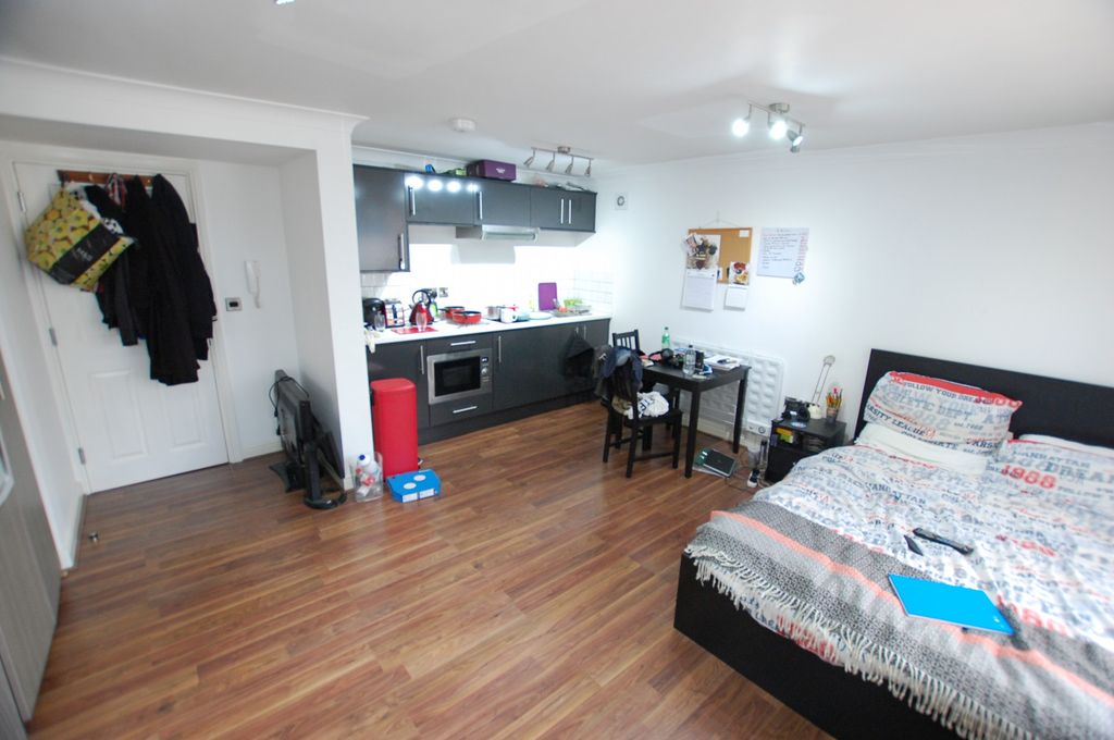 Property photo 2 of 3