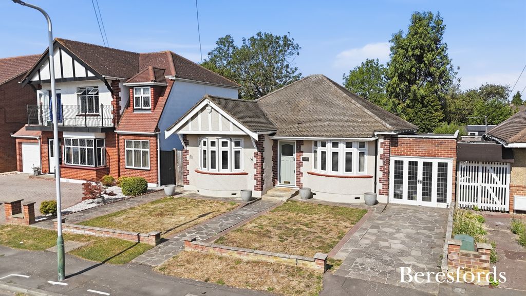 Property photo 1 of 37 Picture No. 06