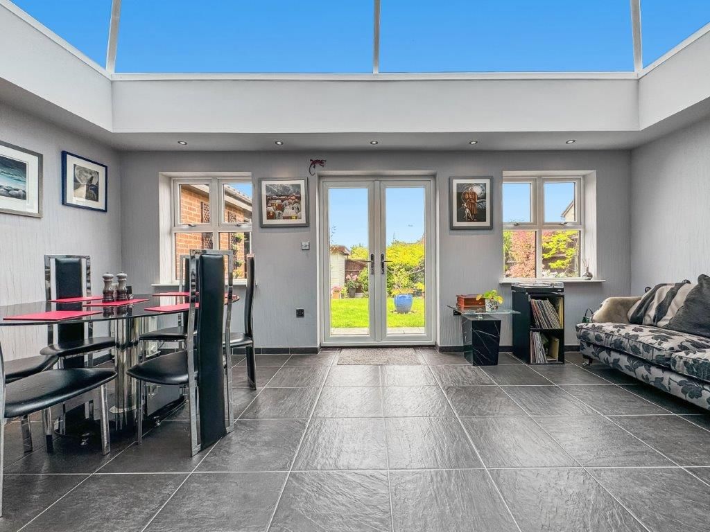 Property photo 3 of 31 25