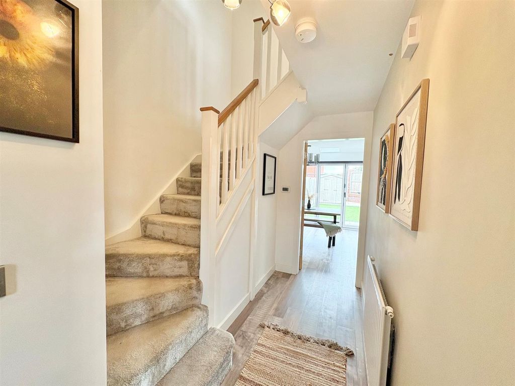 Property photo 2 of 14 Hall.Jpg