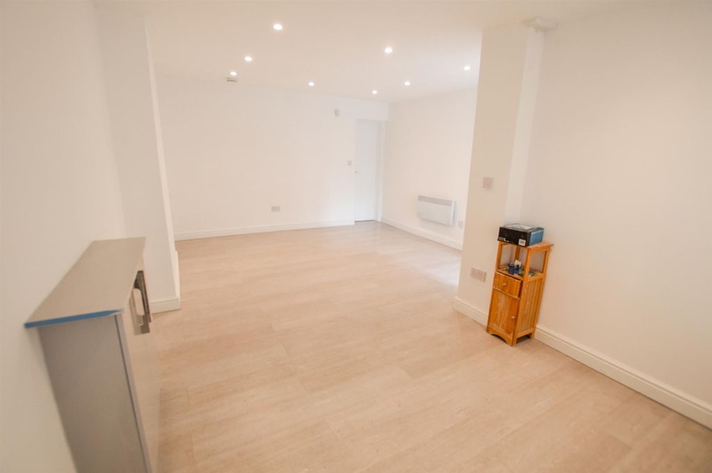 Property photo 3 of 6 Dsc_0658.Jpg